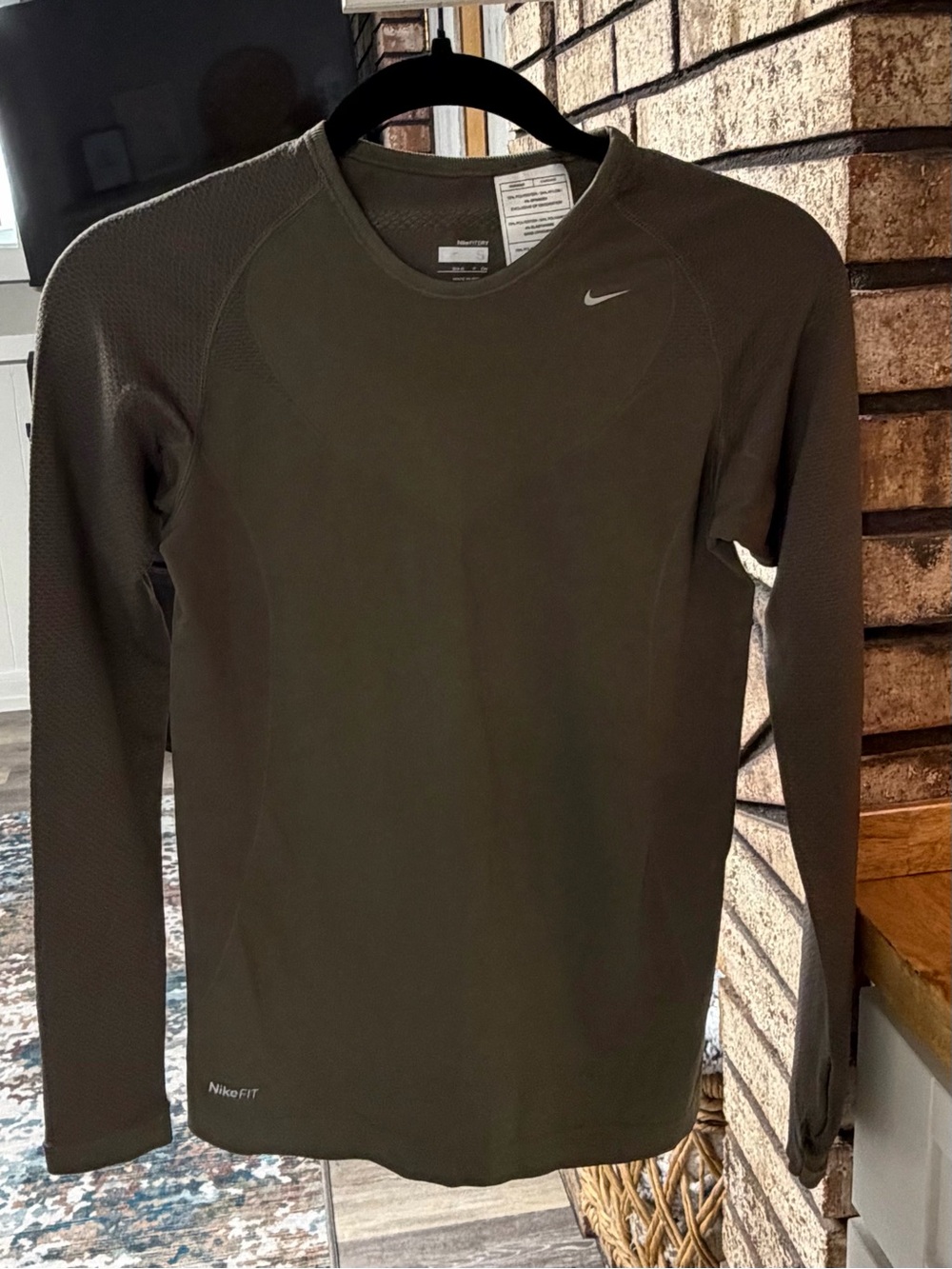 Nike Womens Olive Green Long-Sleeve Dri-FIT Performance shirt
